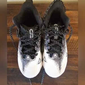 Under Armour Youth Spotlight Franchise 2.0 Jr Football Cleats